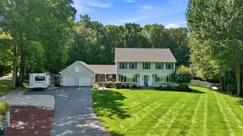 7 Deer Run Dr, Wilbraham, MA, 01095-1200 | Card Image