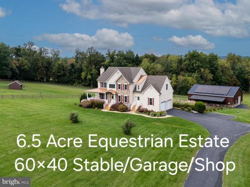 987 N Manor Rd, Honey Brook, PA, 19344-9616 | Card Image