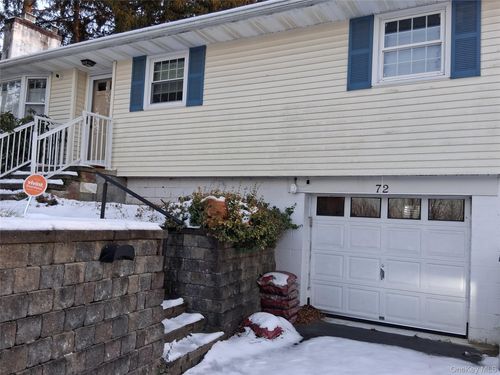 72 Martin Rd, Pleasant Valley, NY, 12569-7939 | Card Image