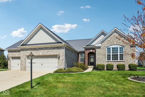 14814 Edgebrook Dr, Fishers, IN, 46040-1387 | Card Image