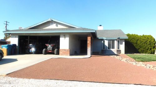 9957 Susan Ave, California City, CA, 93505-1333 | Card Image