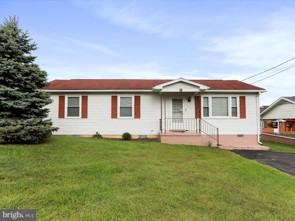 Elm St, Harpers Ferry, WV 25425