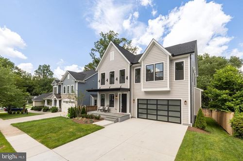 8613 Melwood Rd, BETHESDA, MD, 20817-3205 | Card Image