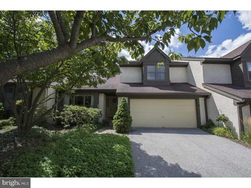206 Springhouse Pond, Chesterbrook, PA, 19087-5515 | Card Image