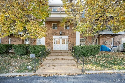 apt-22-10381 Oxford Hill Dr, Saint Louis, MO, 63146-5739 | Card Image