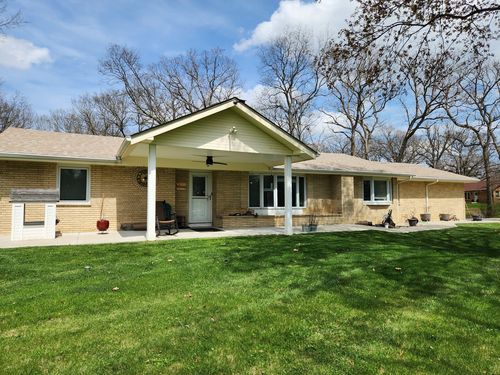 88 Gromer Rd, Elgin, IL, 60120-9538 | Card Image