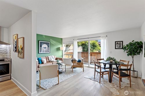 apt-2-4219 Whitman Ave N, Seattle, WA, 98103-7352 | Card Image