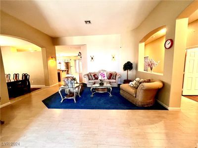 7549 Evening Falls Drive, House other with 4 bedrooms, 3 bathrooms and null parking in Las Vegas NV | Image 3