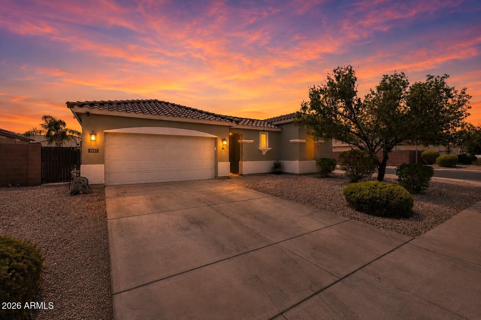 Residential in Waddell