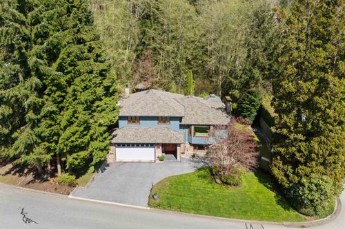 2760 Walpole Cres, North Vancouver, BC, V7H2K7 | Card Image