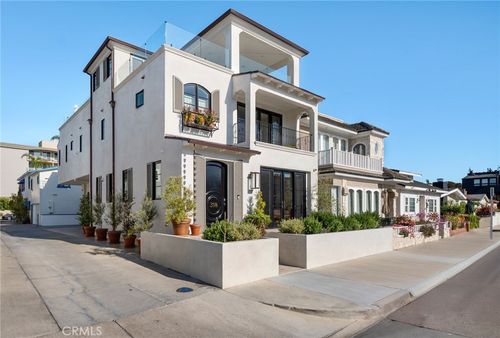 318 Coronado St, Newport Beach, CA, 92661 | Card Image