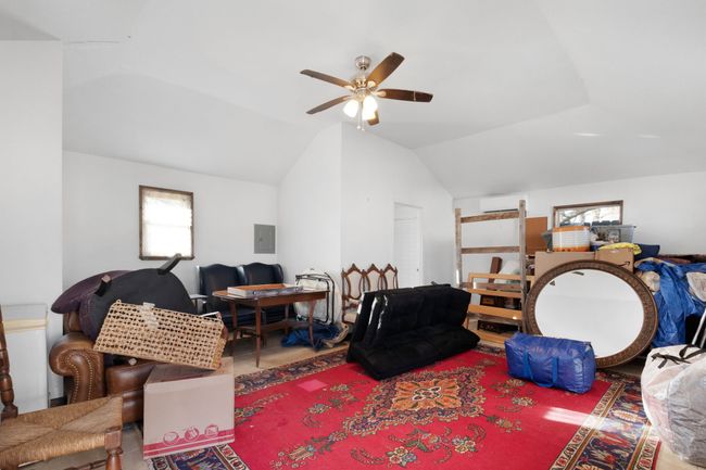 801 E Avenue C, House other with 4 bedrooms, 3 bathrooms and null parking in Lampasas TX | Image 34