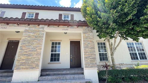 0-17090 Sw 95th Ter, Miami, FL, 33196-4758 | Card Image
