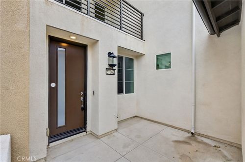 27062 Painted Sky Way, Valencia, CA, 91381-2167 | Card Image