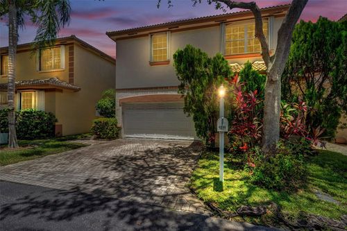1251 Hayes St, Hollywood, FL, 33019-3139 | Card Image