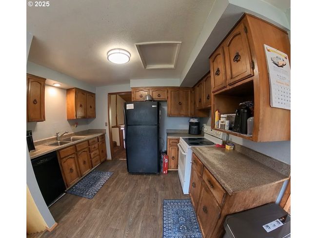 6356 Dole Rd, House other with 4 bedrooms, 3 bathrooms and 2 parking in Myrtle Creek OR | Image 11