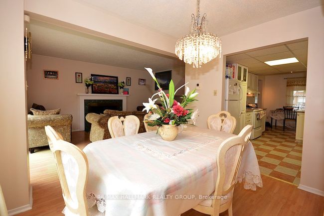 42 Saddle Cres, House other with 3 bedrooms, 4 bathrooms and 2 parking in Ottawa ON | Image 11