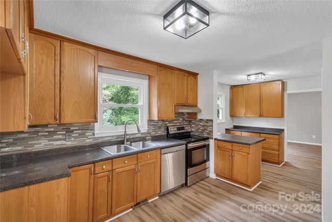 511 Colorado Trl, House other with 3 bedrooms, 3 bathrooms and null parking in Lincolnton NC | Image 6