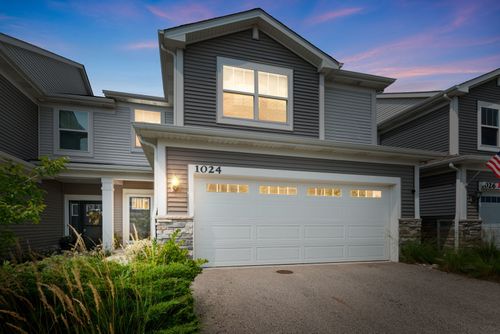 1024 Maroon Dr, Elgin, IL, 60120 | Card Image