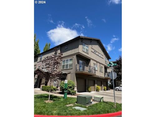 645 Ne Garswood Ln, Hillsboro, OR, 97006-9213 | Card Image