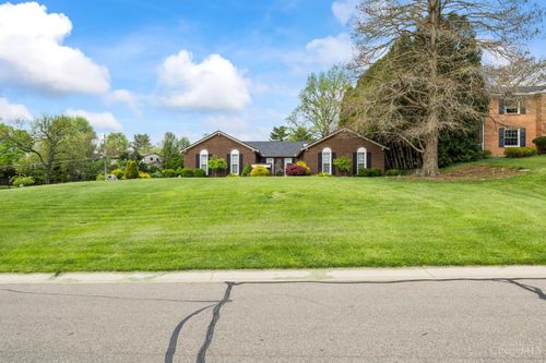 5901 Countryhills Dr, Cincinnati, OH, 45233-1729 | Card Image
