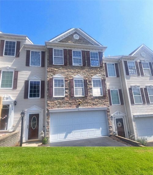 116 Alderwood Dr, Greensburg, PA, 15601-5479 | Card Image