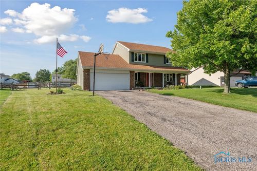 1260 Michelle Dr, Millbury, OH, 43447-9639 | Card Image