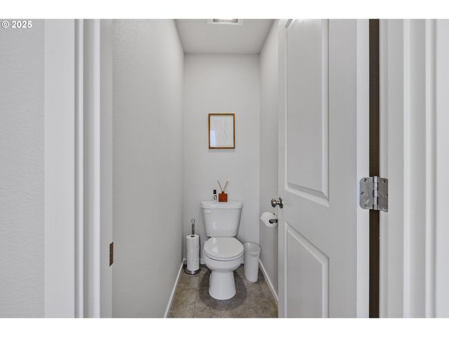 2666 26 Th Loop, House other with 4 bedrooms, 3 bathrooms and 2 parking in Springfield OR | Image 45