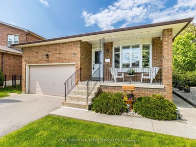 113 Fairglen Ave, House other with 4 bedrooms, 3 bathrooms and 5 parking in Brampton ON | Image 3