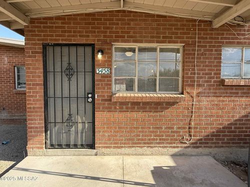 3458 E Glenn St, Tucson, AZ, 85716-2242 | Card Image