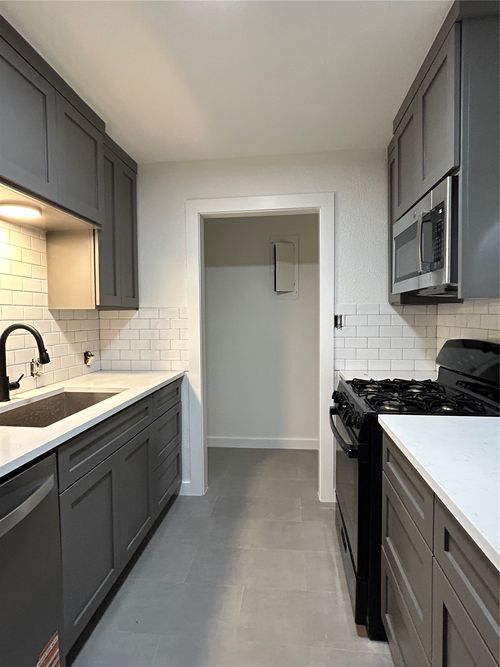 101-6502 S 1st St, Austin, TX, 78745-3996 | Card Image