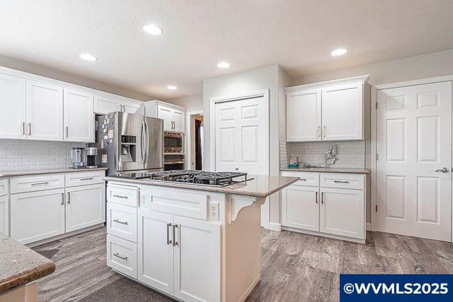 715 Shadowwood Loop Rd, House other with 4 bedrooms, 3 bathrooms and null parking in Keizer OR | Image 17