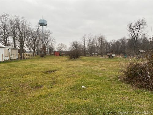 125 Village Ln, Marysville, IN, 47141-9720 | Card Image
