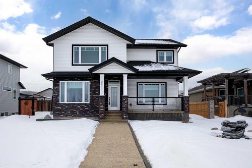2612 62 St, Camrose, AB, T4V5J5 | Card Image