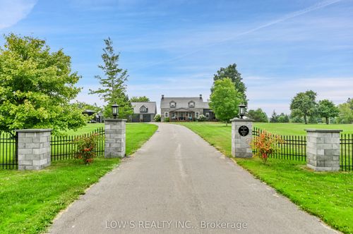 664 County 10 Rd, Prescott Russell, ON, K0B1R0 | Card Image