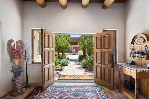 12 Shaman, Santa Fe, NM, 87506-2143 | Card Image