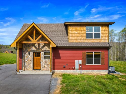 3863 Holders Grove Rd, Cosby, TN, 37722-2721 | Card Image