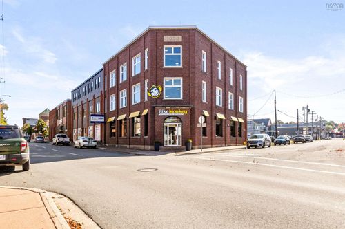798 Prince St, Truro, NS, B2N1H1 | Card Image