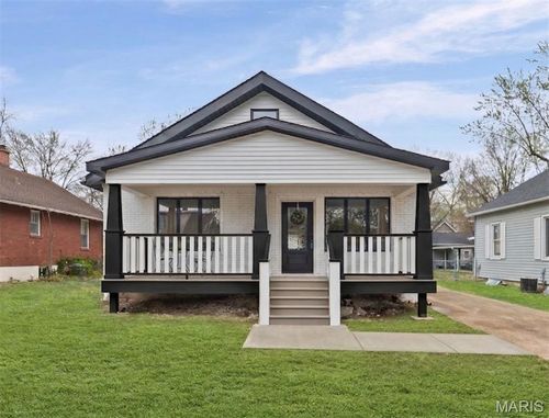 914 Ruskin Ave, Edwardsville, IL, 62025-2350 | Card Image