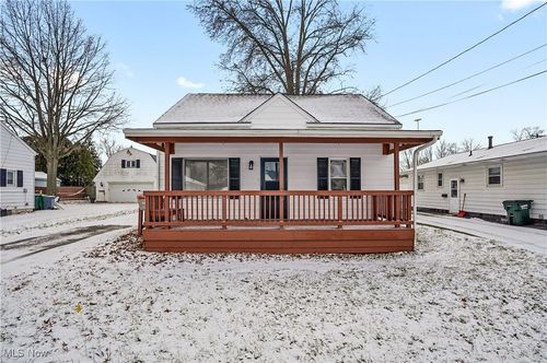 1232 Stratford St, Barberton, OH, 44203-7415 | Card Image