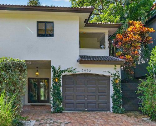 2972-2972 Shipping Ave, Miami, FL, 33133-4550 | Card Image