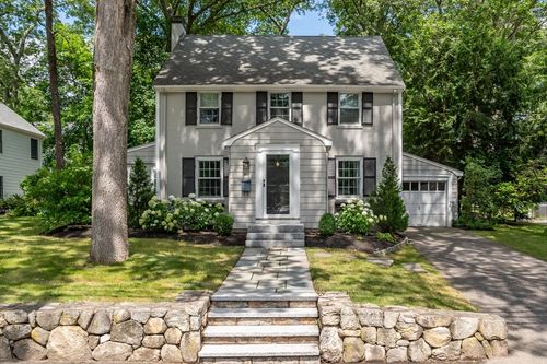 31 Martin Rd, Wellesley, MA, 02481-2409 | Card Image