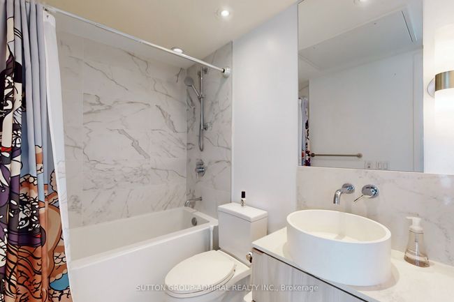 901 - 161 Roehampton Ave, Condo with 2 bedrooms, 1 bathrooms and null parking in Toronto ON | Image 17