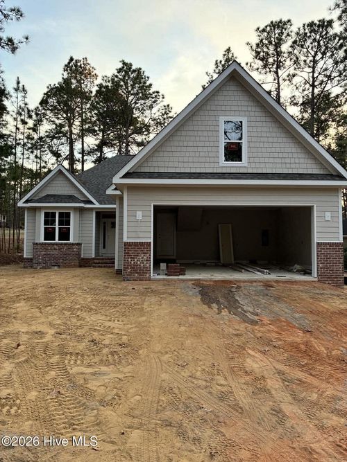 132 Hunter Trl, Southern Pines, NC, 28387-2937 | Card Image