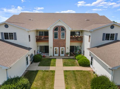apt-5-1604 Commonwealth Dr, Fort Atkinson, WI, 53538-3149 | Card Image