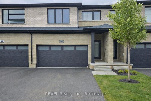 93-4552 Portage Road, Niagara Falls, ON, L2E6A8 | Card Image