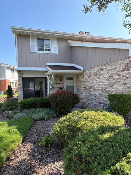 0-1127 Hertford Ct, Wheaton, IL, 60189-7708 | Card Image