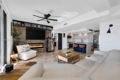 1118-110 N Federal Hwy, Fort Lauderdale, FL, 33301-1180 | Card Image