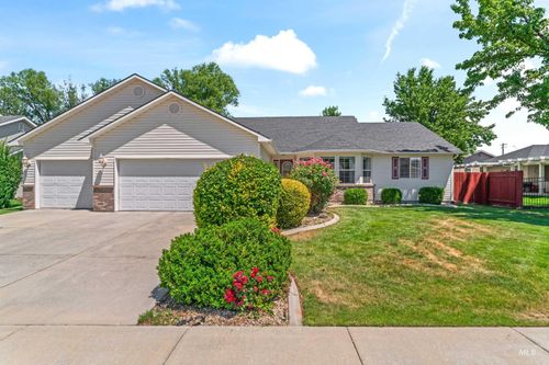 1728 S Labrador Pl, Meridian, ID, 83642-7489 | Card Image