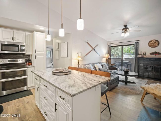 Kitchen/Dining Area | Image 6